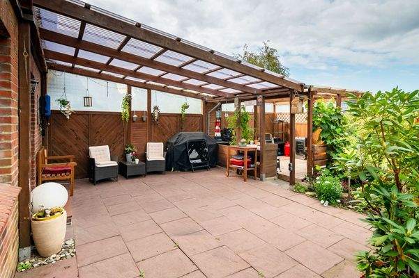 überdachte Terrasse