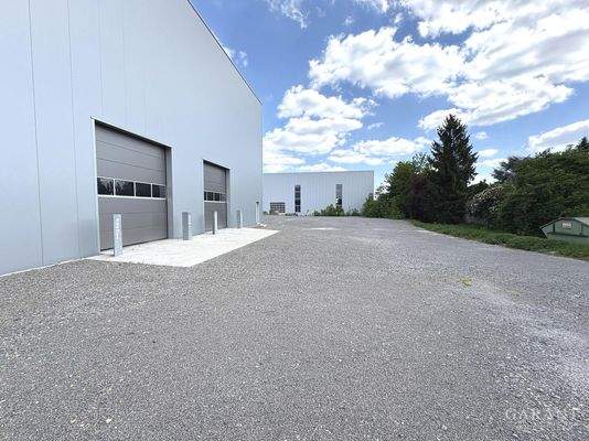 Schotterfläche Rückseite