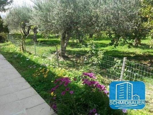 Kreta, Peri: Einfamilienhaus mit schönem Garten und toller Aussicht zu verkaufen