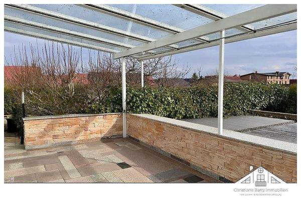 überdachte Terrasse
