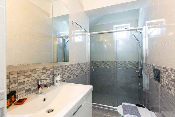 Kreta, Asprouliani: Schönes Haus in toller Anlage mit Meerblick zu verkaufen