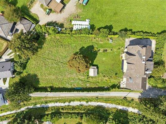 Vogelperspektive auf das Anwesen