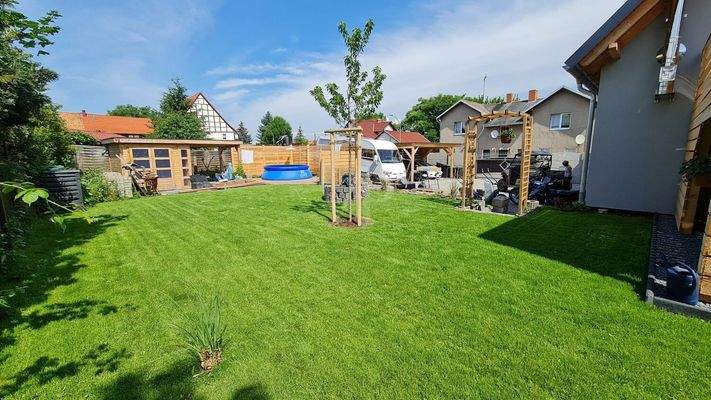 Außenanlage mit Blick Innenhofbereich