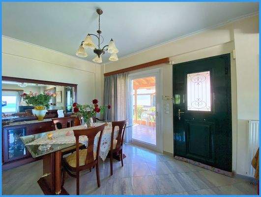 d698217f01174df7a45e35028f10998d-original