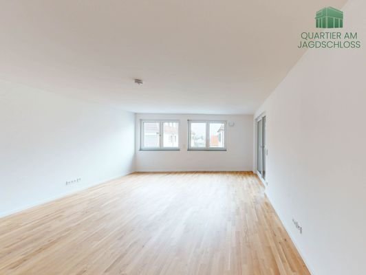 Wohnzimmer mit offener Küche (3)