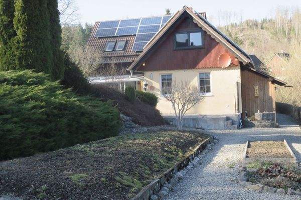 Giebelseite des Hauses