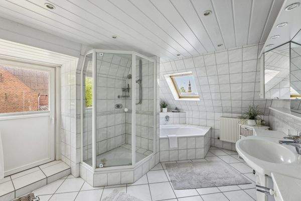 Badezimmer | Obergeschoss