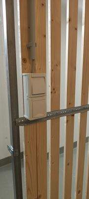 Kellerabteil mit eigenem Licht und Steckdose