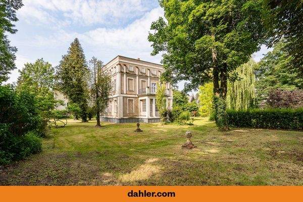 Parkähnliches Grundstück