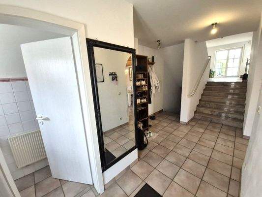 5. Eingangsdiele (2).jpg