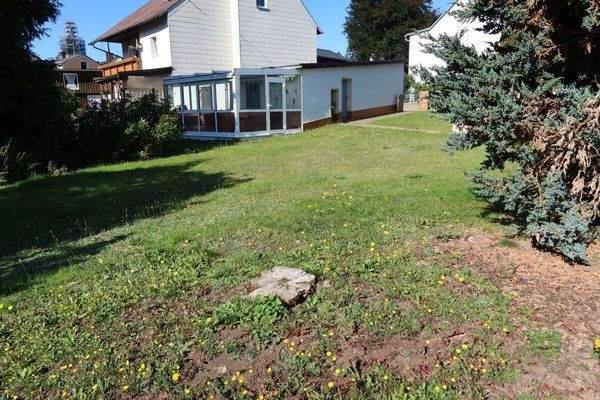 Blick auf Nebengebäude