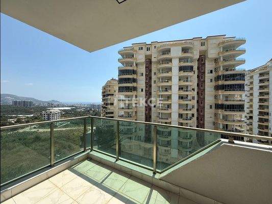 Sea and City View Real Estate in Alanya Mahmutlar