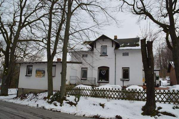  Gaststätte Straßenansicht 