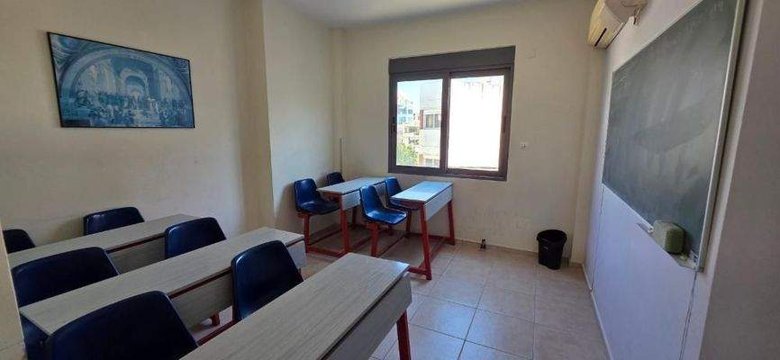 Kreta, Heraklion: Geschäftshaus im Stadtteil Atsalenio zu verkaufen