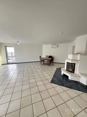 Essbereich mit Kamin