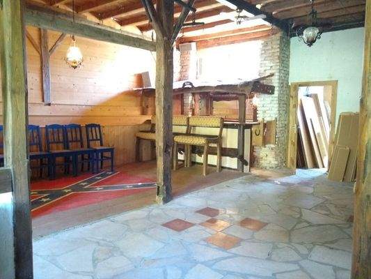 22e7593b-c956-4795-a823-b39161b972a8-1385964515