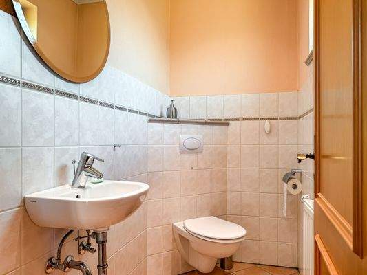 4. Gäste-WC.jpg