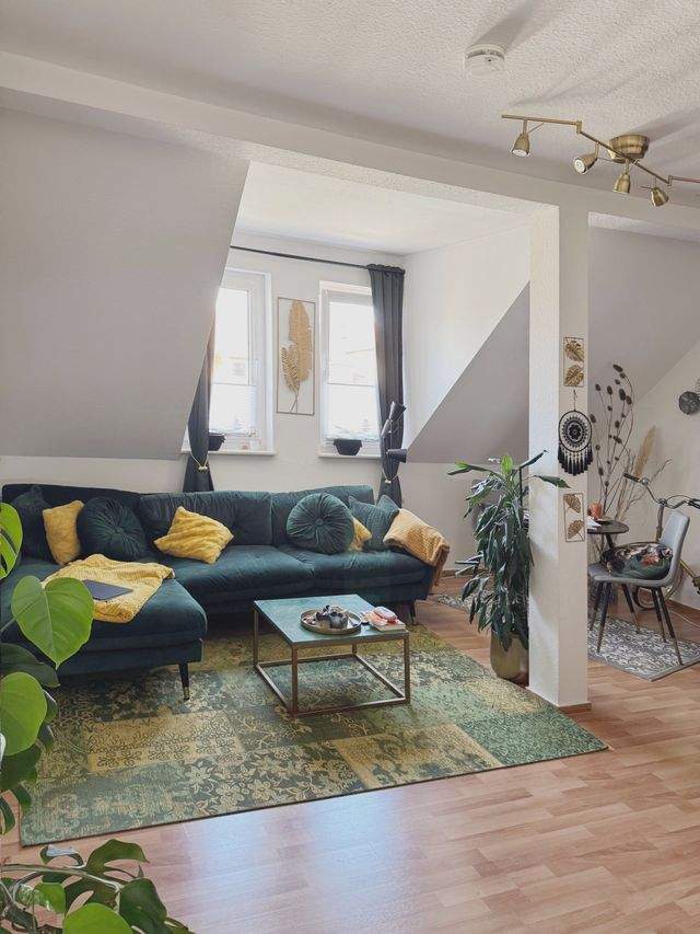Einziehen und Durchatmen: Sanierte Maisonette im Dachgeschoss - Photo 1