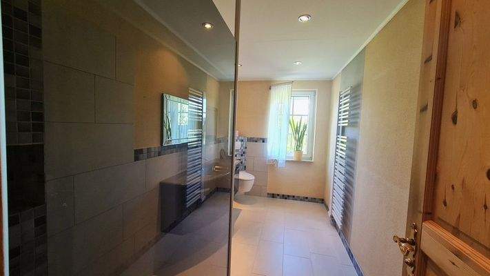 Tageslicht Duschbad (EG)