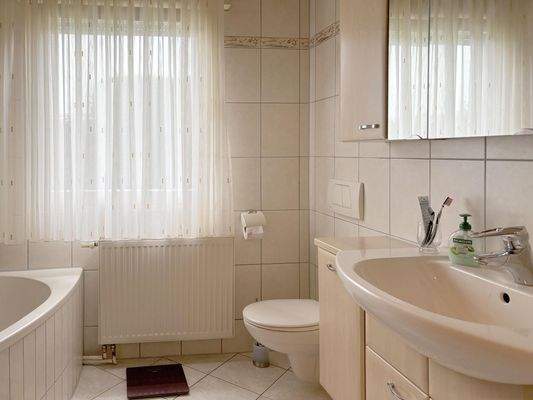 Tageslichtbad im EG ...