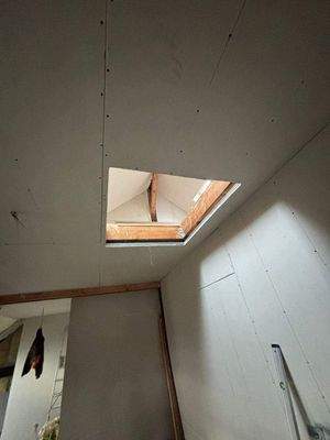 IMG_3337, Öffnung für die zukünftige Treppe.jpeg