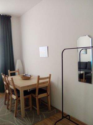 ausziehbarer Esstisch