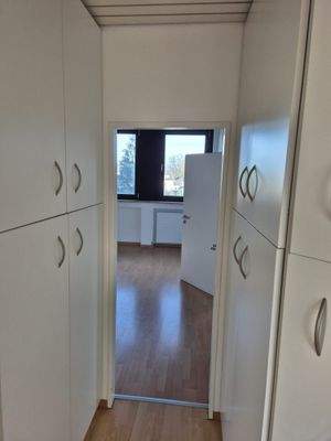 Einbauschränke Durchgang 1.1.jpg