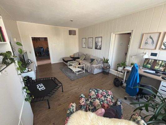 Wohnzimmer Mietwohnung OG rechts