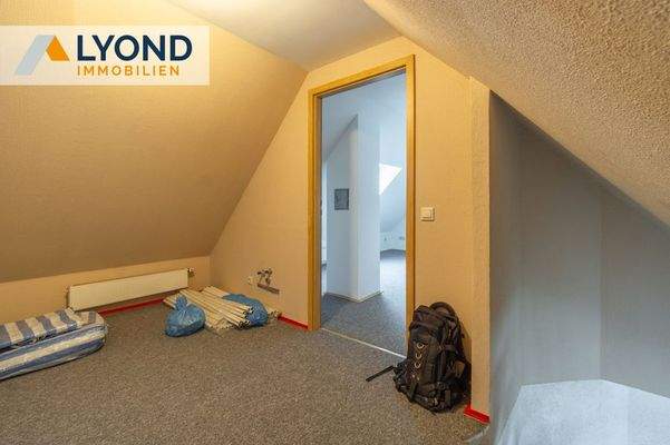 Dachgeschosszimmer 2