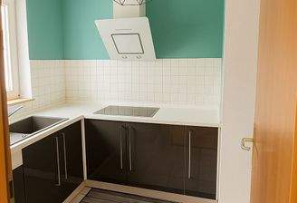 FDC5B063-E097-4824-8A7A-85BDB94687B3