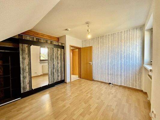 Schlafzimmer mit Einbauschrank