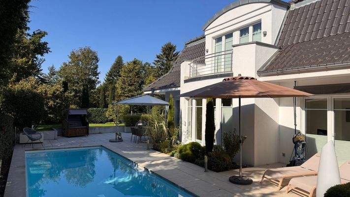 Terrasse & Außenpoolool