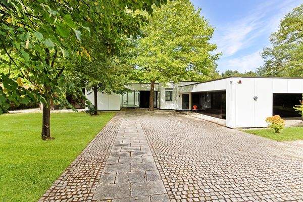 Außenansicht und Garten