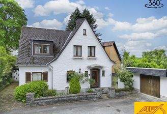 Einfamilienhaus mit Garage