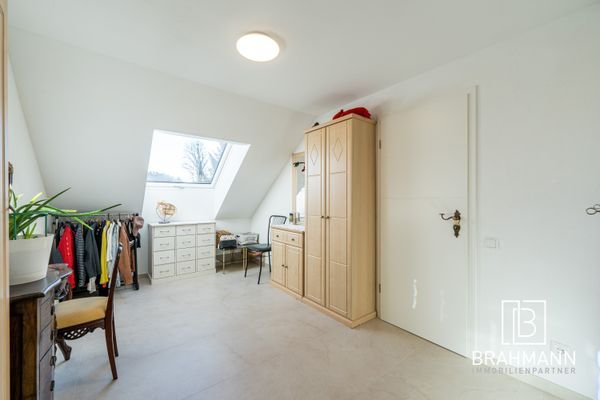 Ankleide/Kinderzimmer