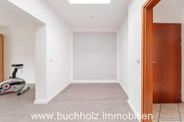 Offene Diele mit Lichtkuppel