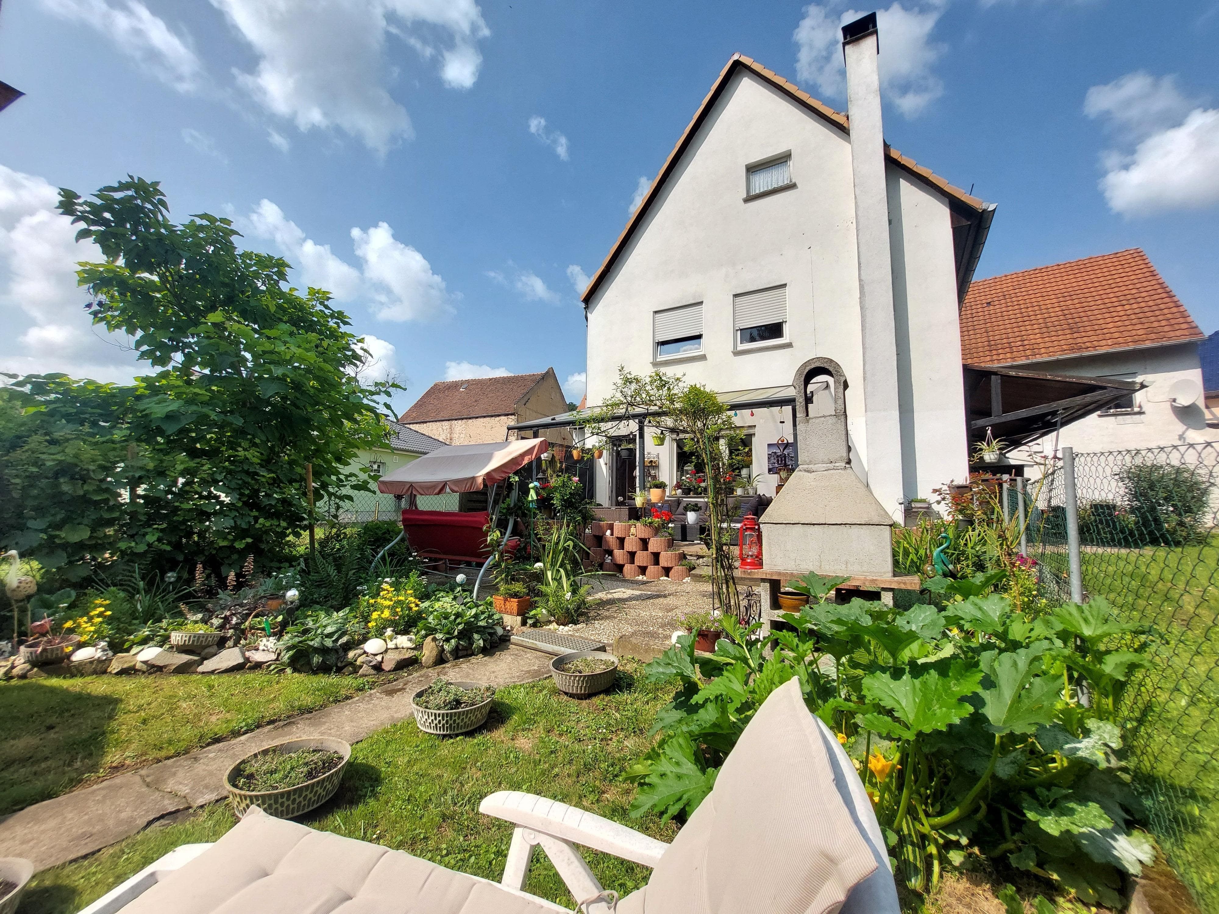 Bad Nauheim, 2-Zi. selling EG-Wg. Neubau, EBK, Stellplatz, Garten, privat