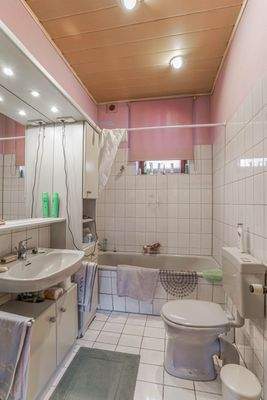 Wohneinheit 2, 4 ZKB OG - Badezimmer