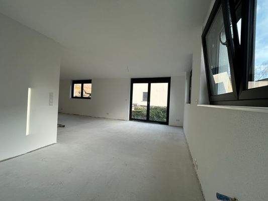 EG offene Küche mit Zugang zur Terrasse