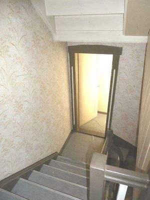 Treppenhaus, mit kleinem AR oder WC im OG