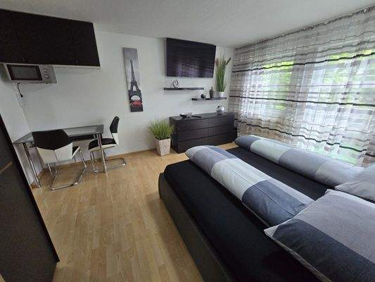  Wohn- und Schlafbereich