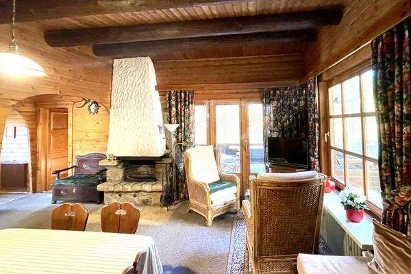 Wohn-Esszimmer 1. Obergeschoss mit Kamin