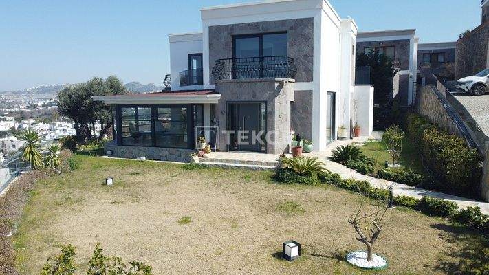 Detached Home with Sea View in Yalıkavak Bodrum