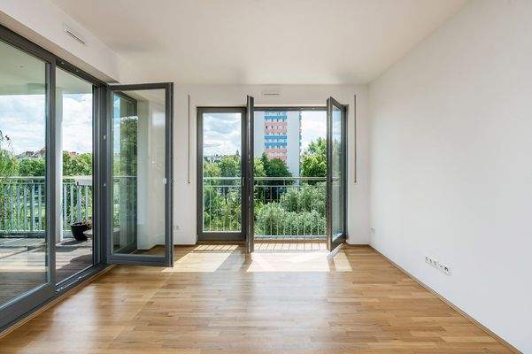 Geräumiges Wohnzimmer