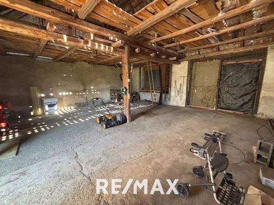 Befestigter Bereich Scheune