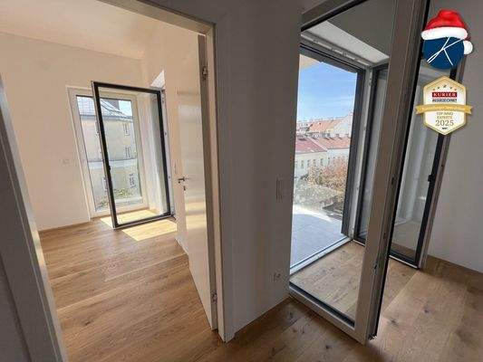 1.Loggia für Blätterwaldzimmer und Herzstück Wohnen und Küche