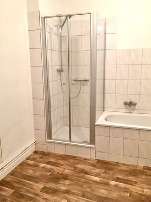 Badezimmer Wohnung 1