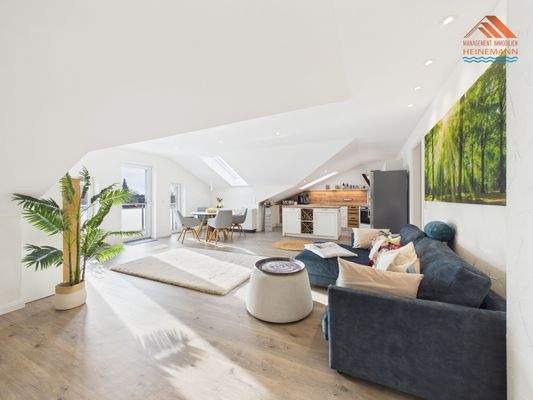 Wohn- und Essbereich 1