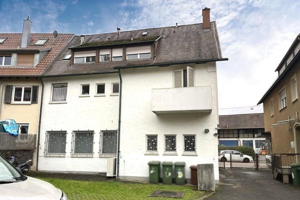 Haus Rückseite, Einfahrt/Tor