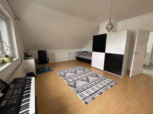 188514375_759960638011019_496912654733863485_n